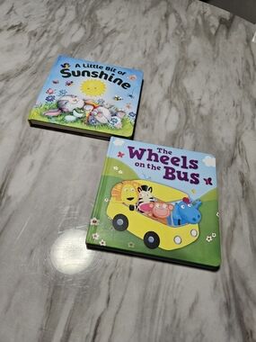 The Wheels on the Bus - Bright Yellow Kids Board Book